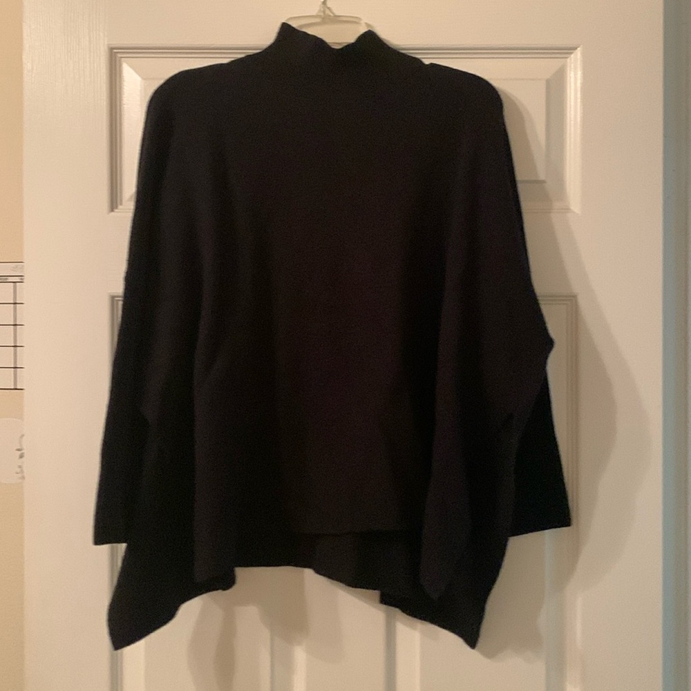 Entra sweater